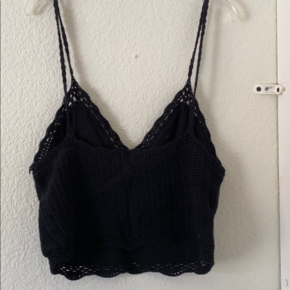black crop top - Picture 2 of 2